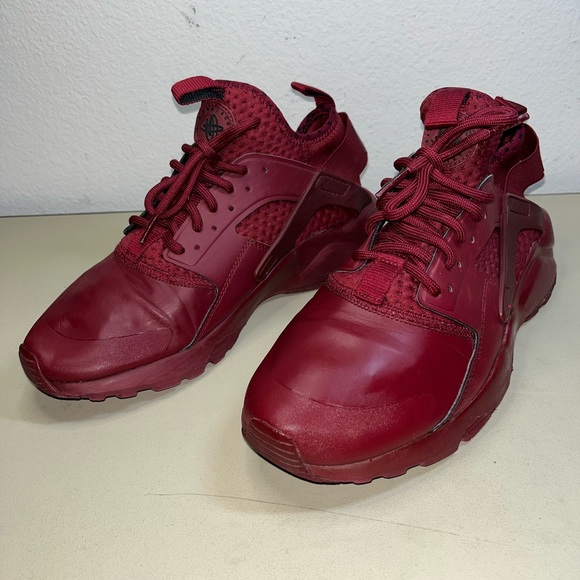 nike air huarache run ultra se team red